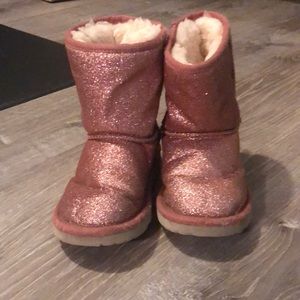 Toddler girls Ugg boots size 9